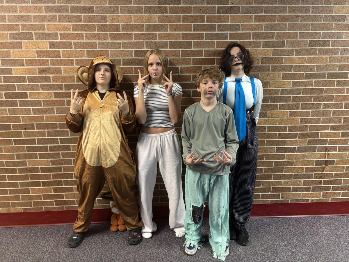 Lilly Dodson, Tinley Bochenek, Xavier Ward, and Kyra Collins