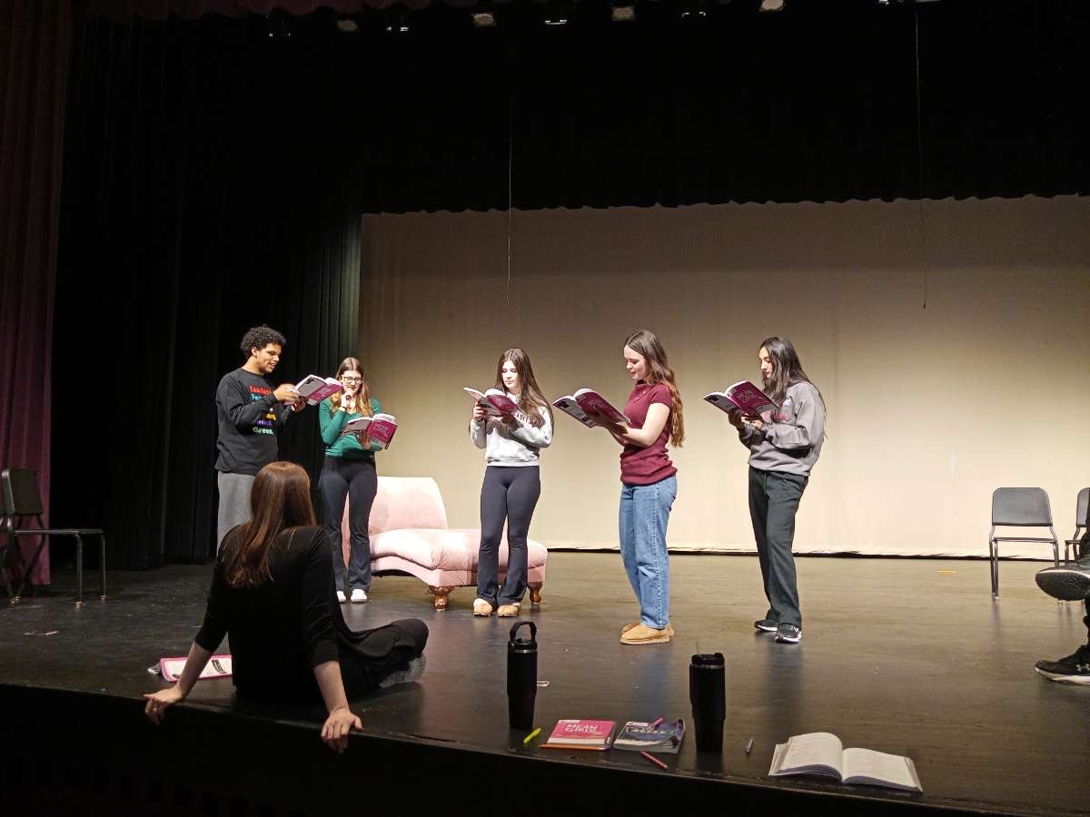 Troy Hill, Kaylee Derderian, Natalie Hunyor, Lacey Crouch, Kyleigh Cabral, and Mrs. Peltier at rehearsal