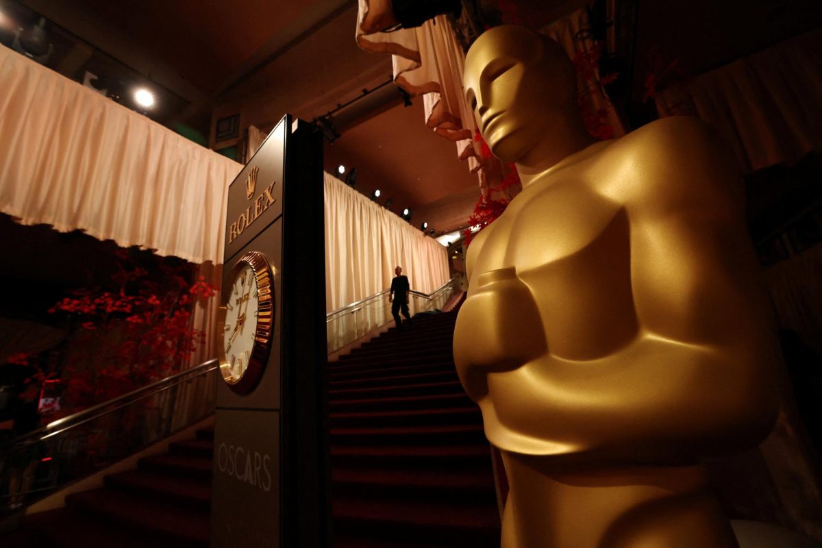 An Oscar statue stands at the bottom of the staircase leading into Dolby theatre the night prior to the 98th Academy Awards in Los Angeles, California, U.S., March 14, 2026. REUTERS/Mario Anzuoni
